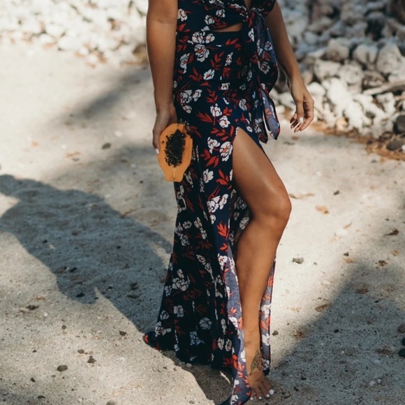 xix palms Dresses & Skirts - Xix Palms Newport festival skirt